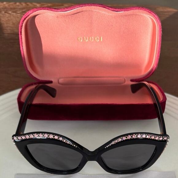 Gucci AUTHENTIC Gucci Crystal Cat Eye GGO118S mint condition main image 13